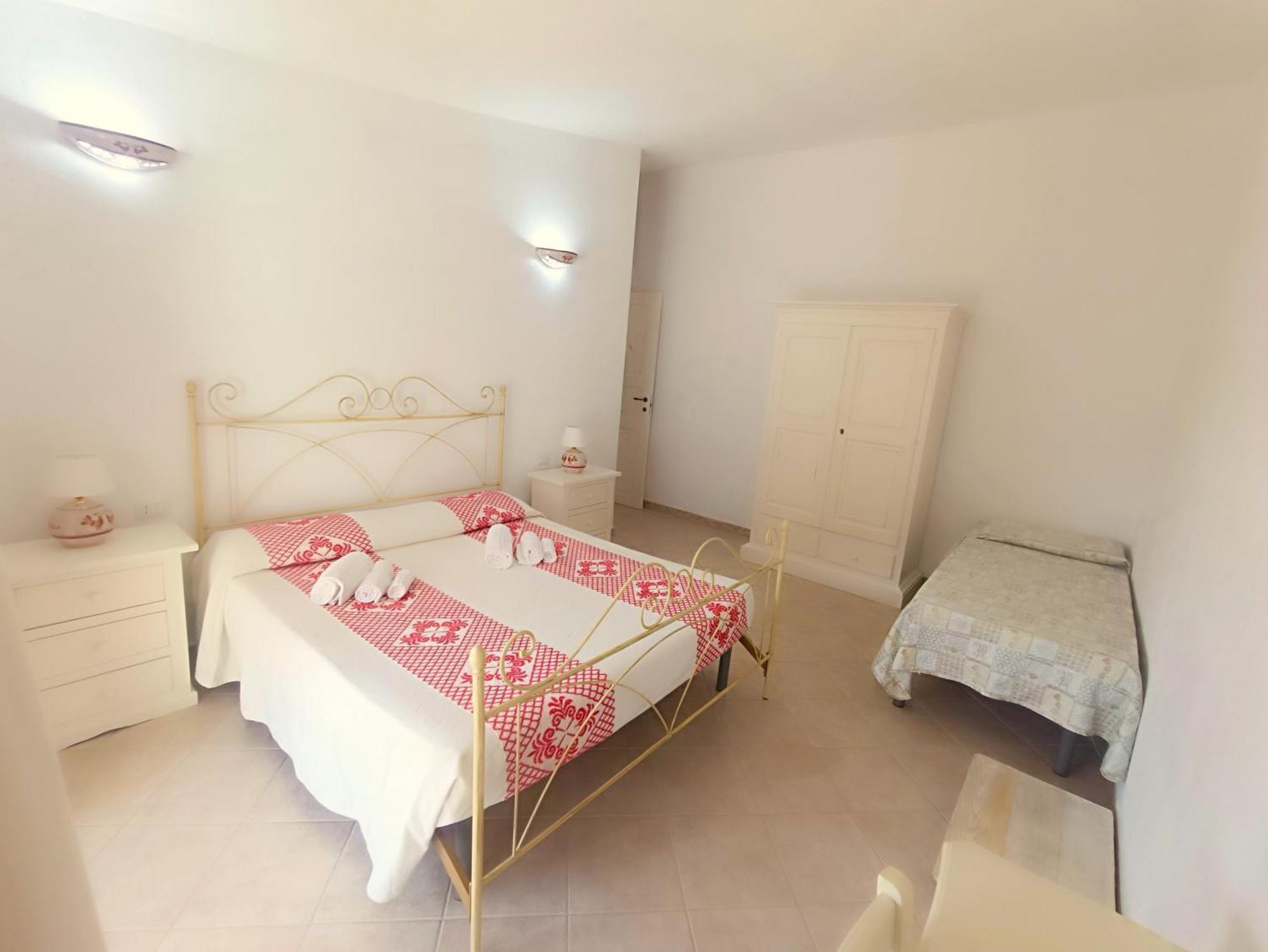 Case Vacanze Nioleo - Apartments And Pool Siniscola Exterior foto